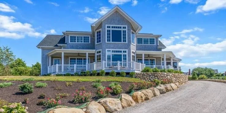 What Should You Plan Before Starting a Coastal Custom Home Build?